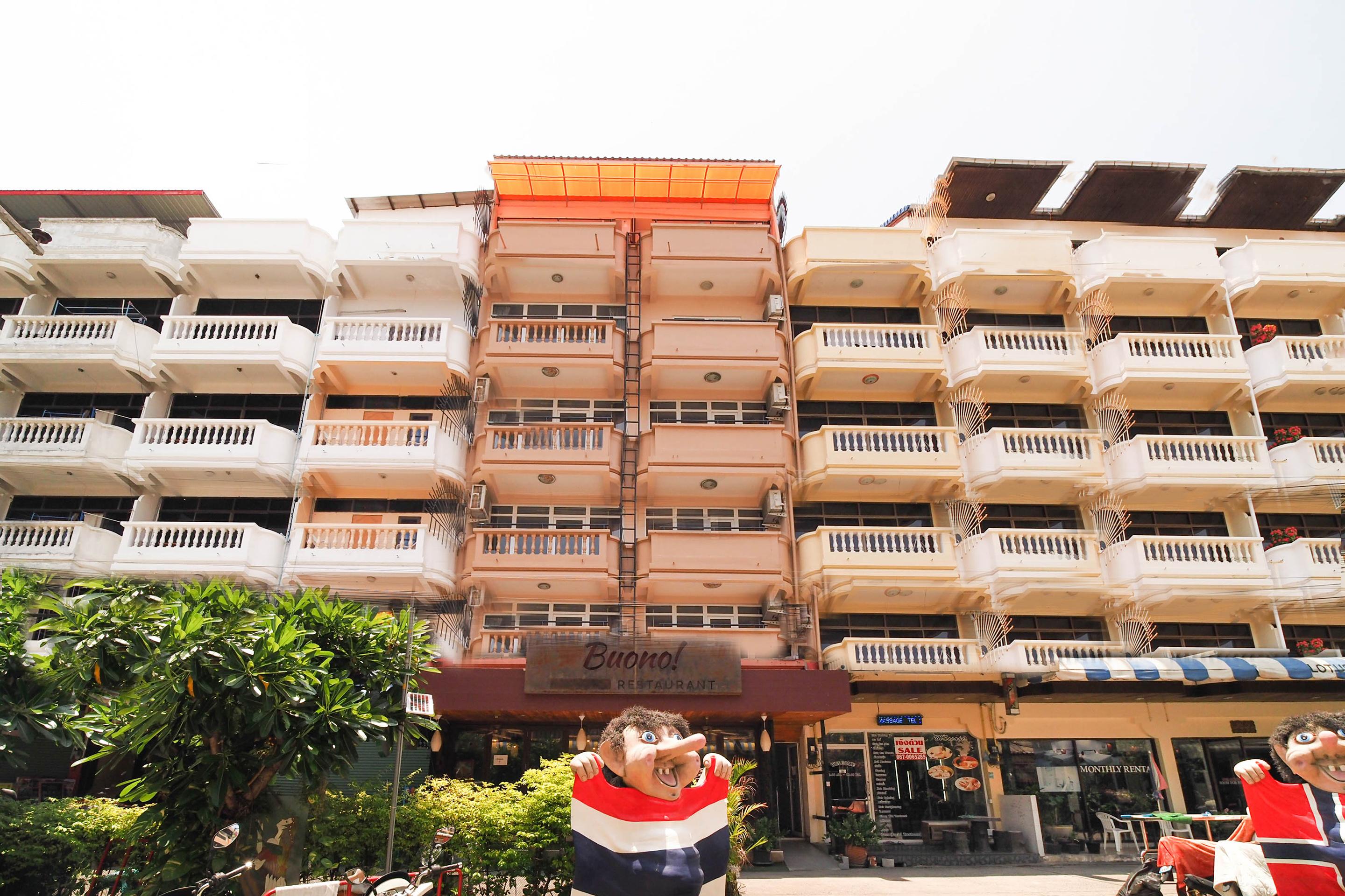 Oyo 963 Sunshine Guesthouse Pattaya Exterior foto
